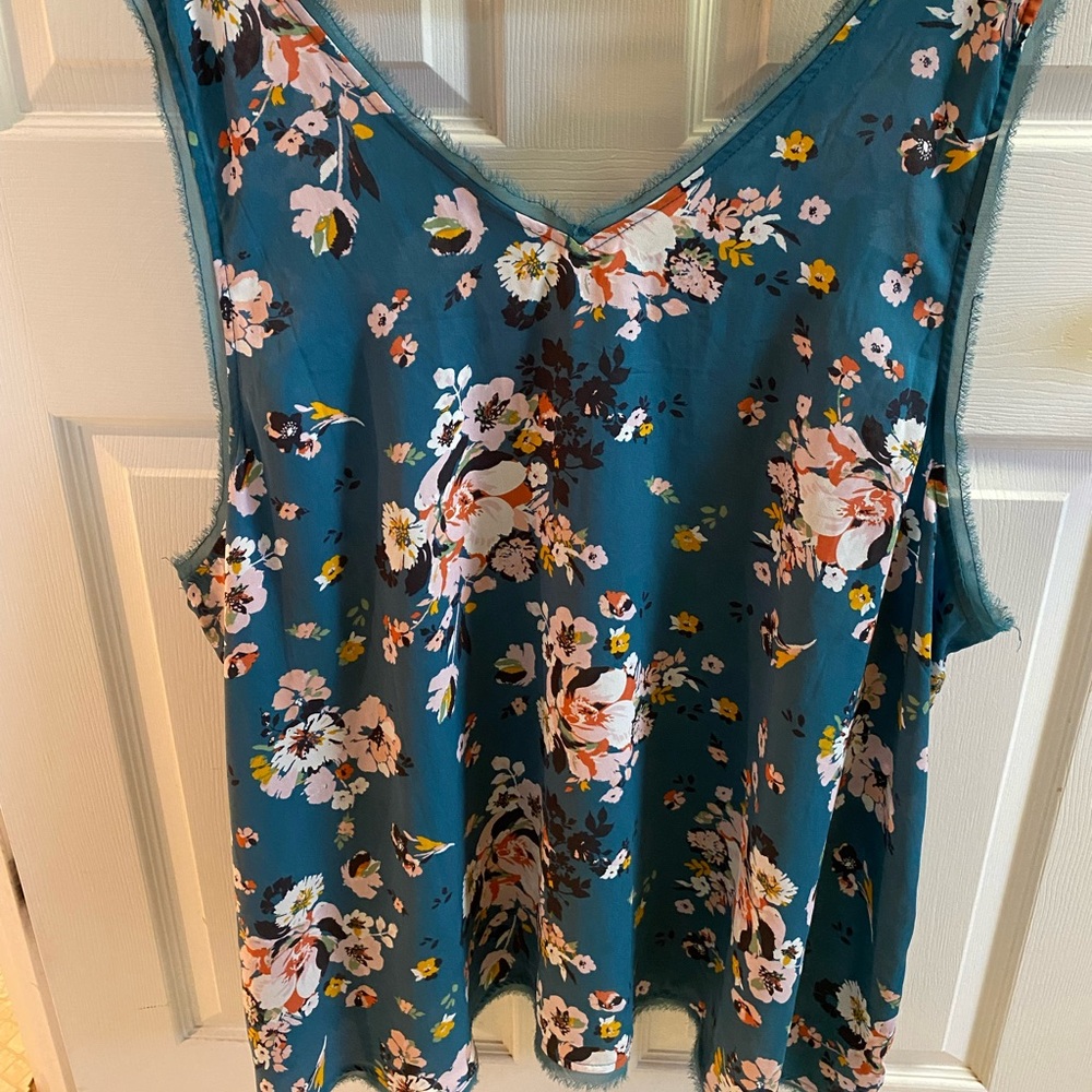 Torrid size 5 tank top